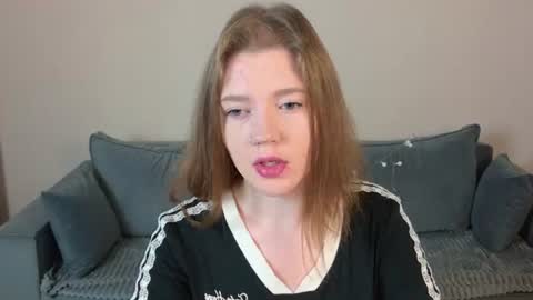 amelieblossom__ online show from August 13, 3:09 am