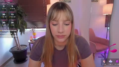 Amelie Graham online show from August 6, 4:06 pm