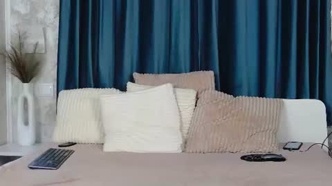 Amelie online show from August 14, 5:22 am