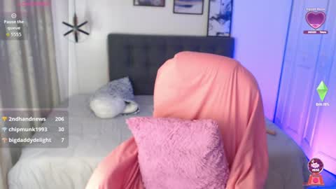 Amelie  online show from August 7, 7:14 pm