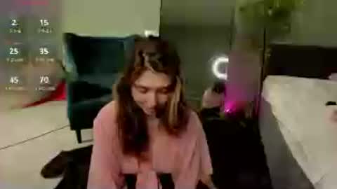 Ameliia castro online show from August 14, 6:39 am