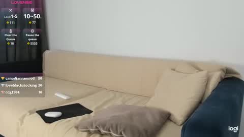 Amelina Love online show from August 15, 5:22 am