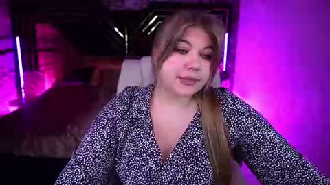 Alina online show from July 30, 1:40 pm