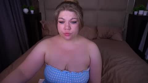 Alina online show from August 9, 3:24 pm