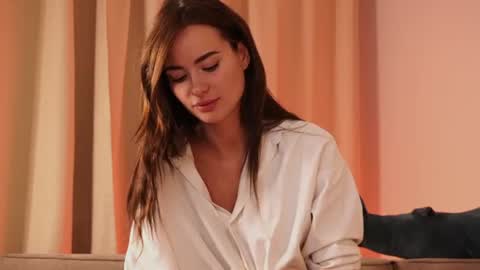 amely_nikolesse online show from September 9, 2:25 pm