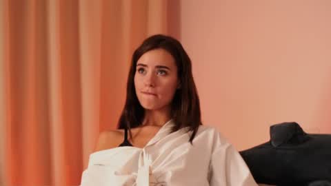 amely_nikolesse online show from September 9, 3:31 pm