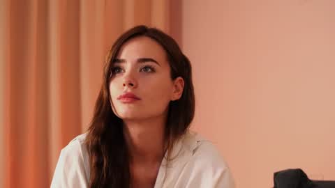 amely_nikolesse online show from September 9, 4:37 pm