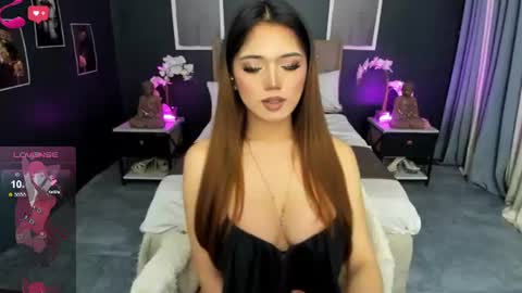 Claire online show from August 10, 11:17 pm