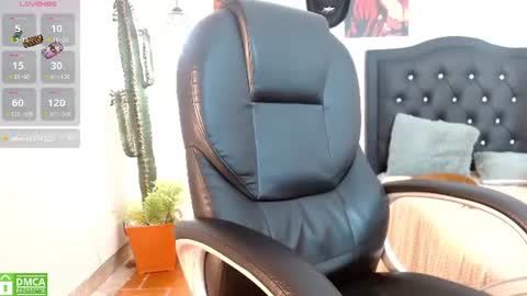 amethystshadow online show from August 1, 5:46 am