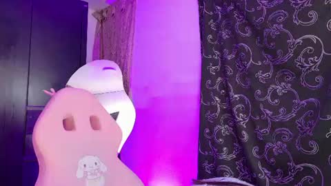 Amy online show from July 25, 5:22 am