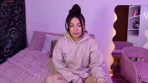 Amy online show from August 12, 4:26 am