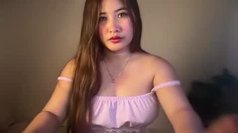 Amie and Kim online show from August 15, 10:08 am
