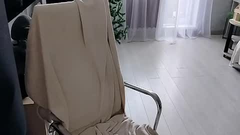 Mila online show from June 12, 4:52 am