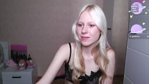 MY NAME IS AMILI WELCOME TO MY ROOM online show from July 25, 4:44 pm