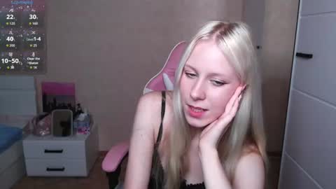  MY NAME IS AMILI WELCOME TO MY ROOM online show from August 12, 3:20 am