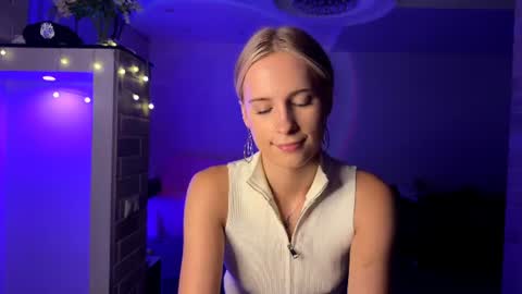 Amily online show from September 10, 12:45 am