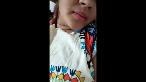 amira2025 online show from May 10, 6:10 pm