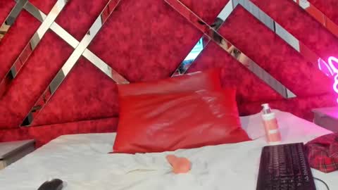 amira xx2 online show from August 10, 10:55 pm