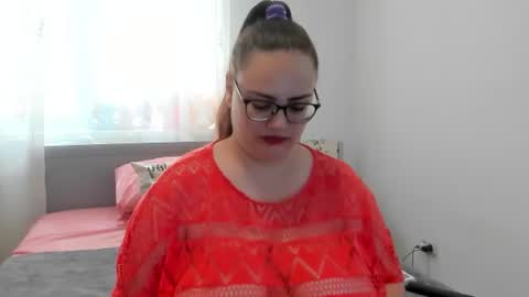 Amira Vyxen online show from August 4, 7:38 am