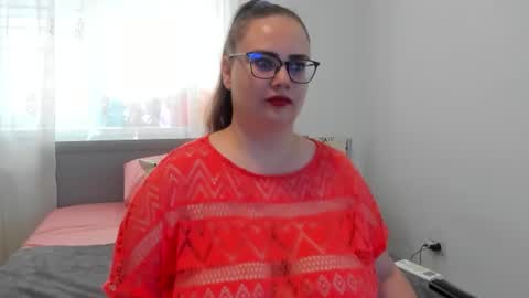 Amira Vyxen online show from August 4, 8:44 am