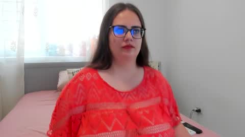 Amira Vyxen online show from August 6, 9:08 am