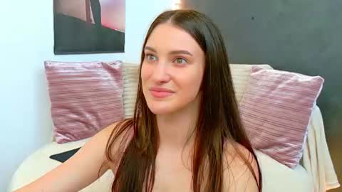 Amira online show from August 11, 6:48 am