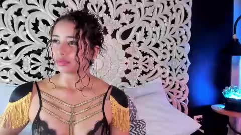 Ammy Nova online show from August 12, 7:05 pm