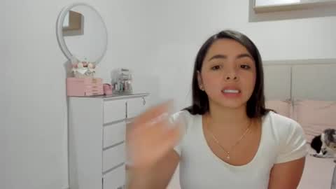 ammy_velez online show from July 16, 5:36 pm