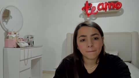 ammy_velez online show from August 7, 5:02 pm