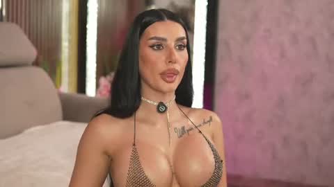 Amy Blair online show from August 4, 1:30 pm