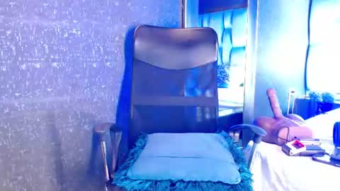 Ammy Jones online show from August 8, 7:03 pm