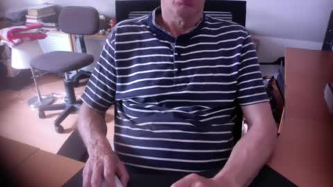 Amor2200 online show from August 10, 9:55 am