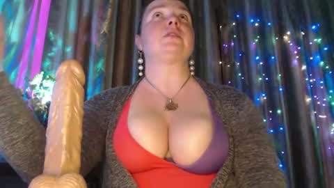 amorelara online show from August 4, 5:21 pm