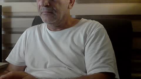 AmorLin online show from August 10, 8:10 pm