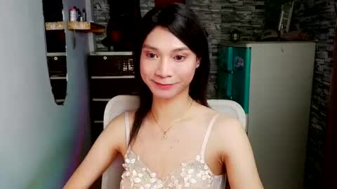 Tina online show from July 25, 2:10 pm