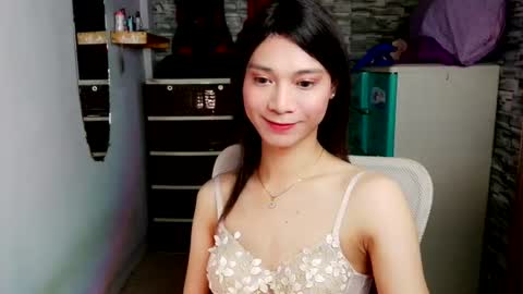 Tina online show from August 3, 11:06 am