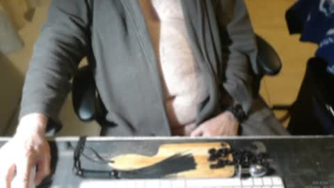amslave4f online show from August 1, 10:49 pm