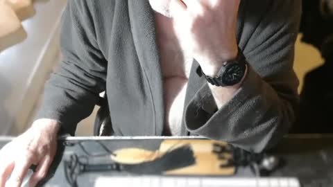 amslave4f online show from August 9, 6:47 am