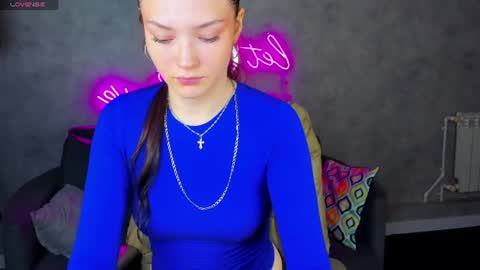 Amy online show from August 11, 2:08 pm