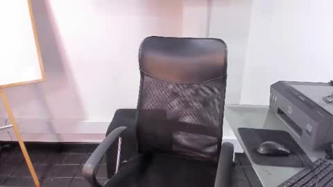     online show from August 11, 1:46 pm