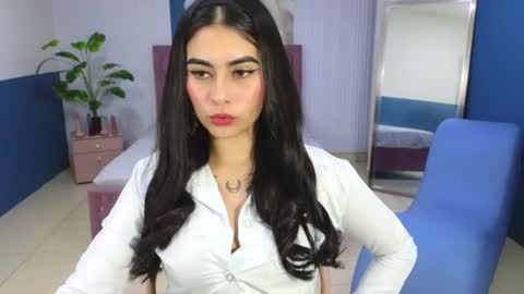 Amy online show from August 3, 7:21 pm