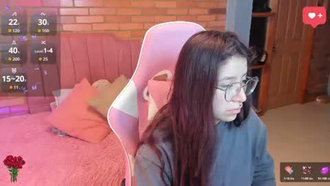 Amy sophia 3 online show from August 17, 9:36 am
