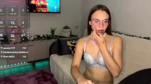 Amy online show from August 6, 11:59 pm