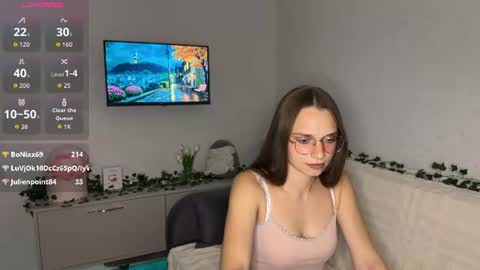 Amy online show from August 9, 9:49 pm