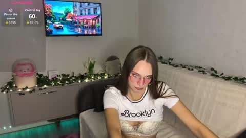 Amy online show from August 12, 7:38 pm