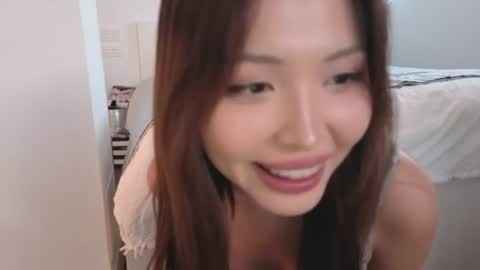 girl next door named Amy online show from August 11, 7:16 pm