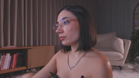 Amy Armstrong online show from July 29, 11:23 pm