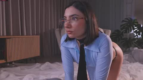 Amy Armstrong online show from July 31, 11:54 pm