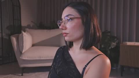 Amy Armstrong online show from August 7, 11:16 pm