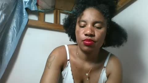 Amyatche online show from August 12, 2:47 am
